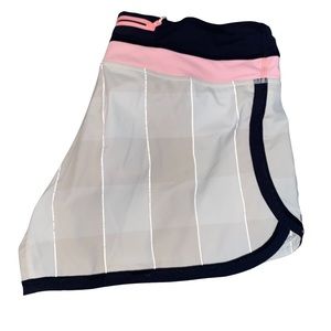 Lululemon Gros Gingham Groovy Run Shorts
